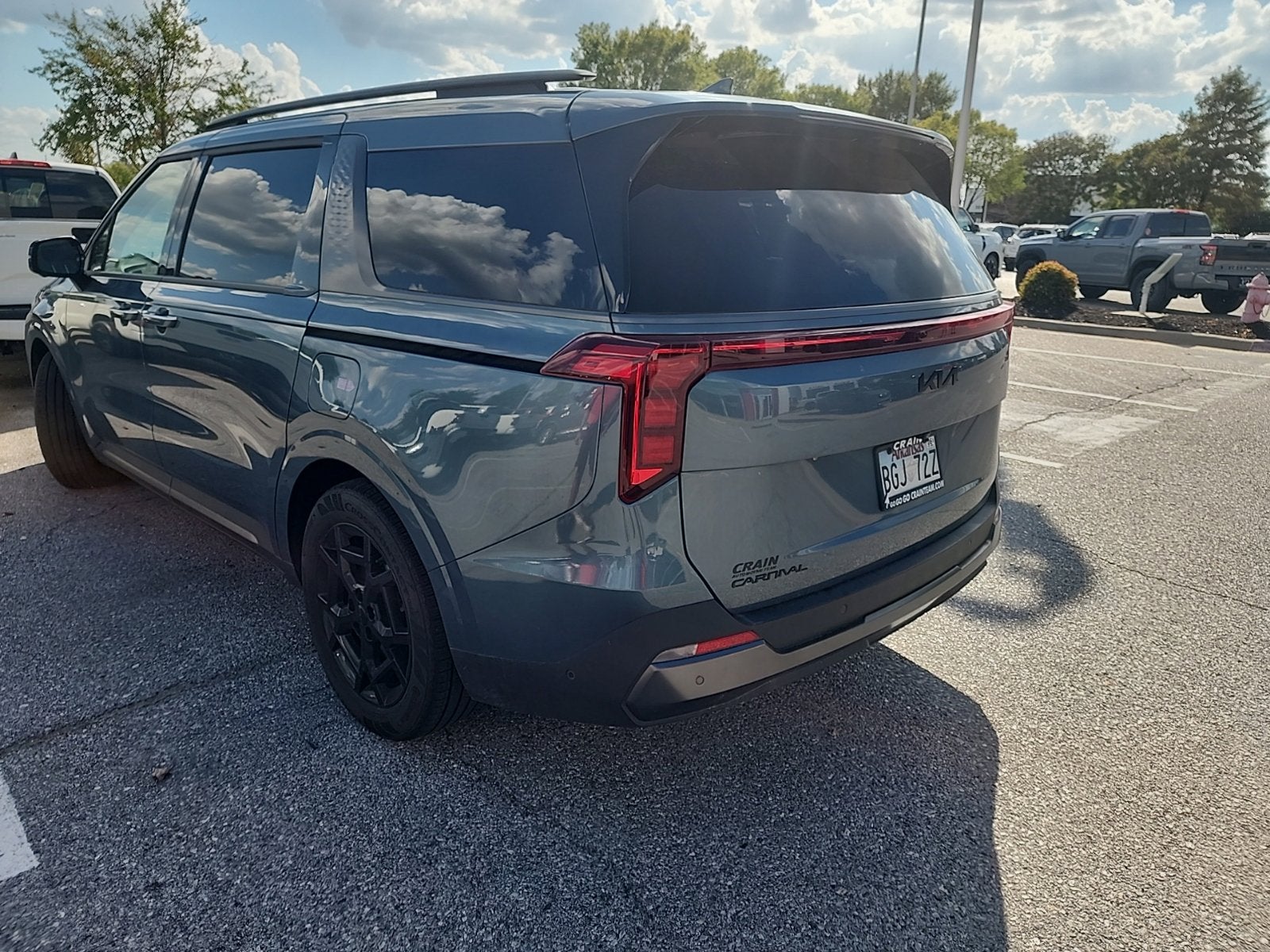 2025 Kia Carnival SX