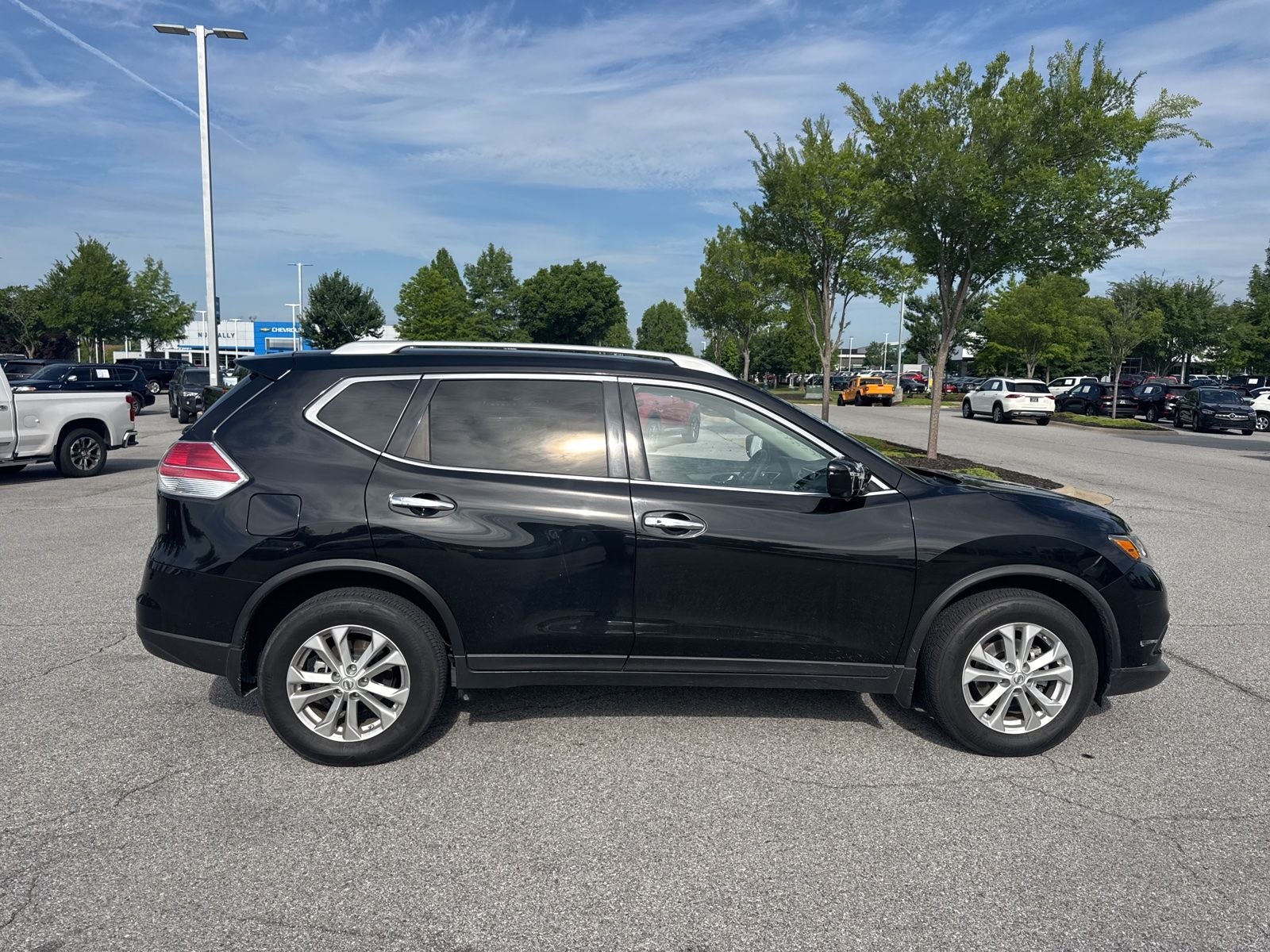 2016 Nissan Rogue SV