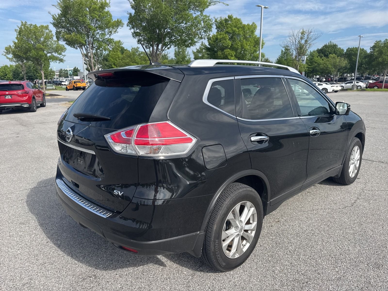 2016 Nissan Rogue SV