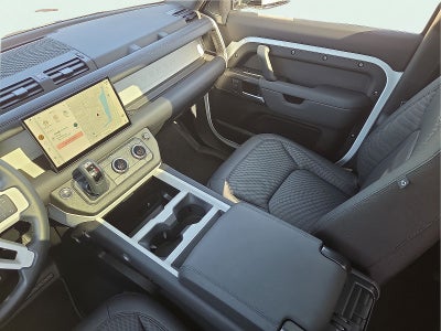 2025 Land Rover Defender 110 S